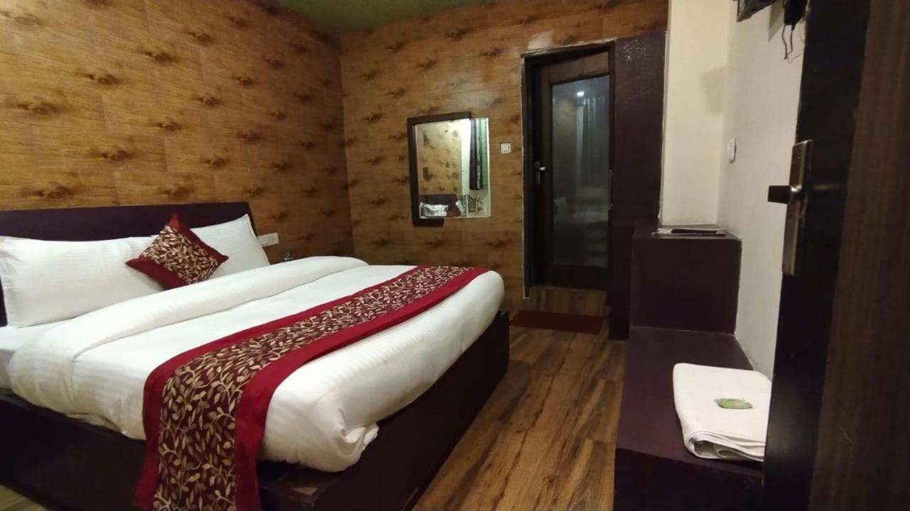 Magic Stays - Shimla Royale - Free Pickup From Railway Station Шимла Екстериор снимка