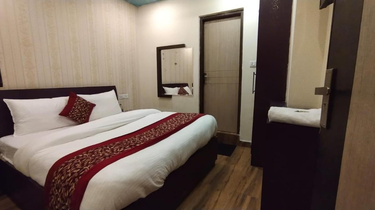 Magic Stays - Shimla Royale - Free Pickup From Railway Station Шимла Екстериор снимка