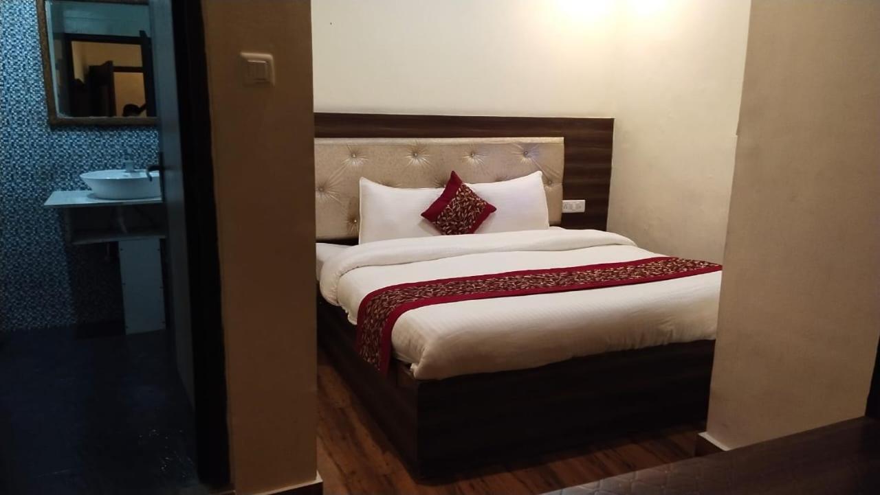 Magic Stays - Shimla Royale - Free Pickup From Railway Station Шимла Екстериор снимка